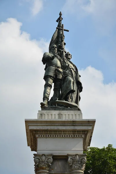 Manila Apr Miguel Lopez Legazpi Und Andres Urdaneta Statue Denkmal — Stockfoto