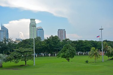 MANILA, PH-OCT 5 - Intramuros 'taki golf sahası 5 Ekim 2019' da Manila, Filipinler 'de duvarlarla çevrili şehir. 