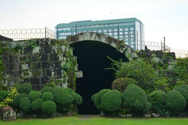 MANILA, PH-OCT. 5 - Intramuros 'taki Baluarte De San Diego tüneli 5 Ekim 2019' da Manila, Filipinler 'de duvarlarla çevrili. 