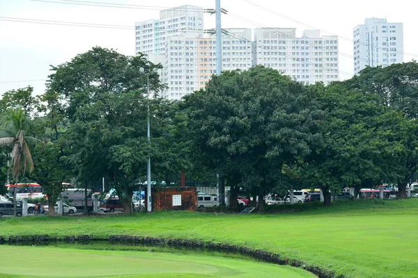 マニラ 10月5日 フィリピンのマニラで10月の5 2019でイントロムロの城壁都市でのゴルフコース — ストック写真