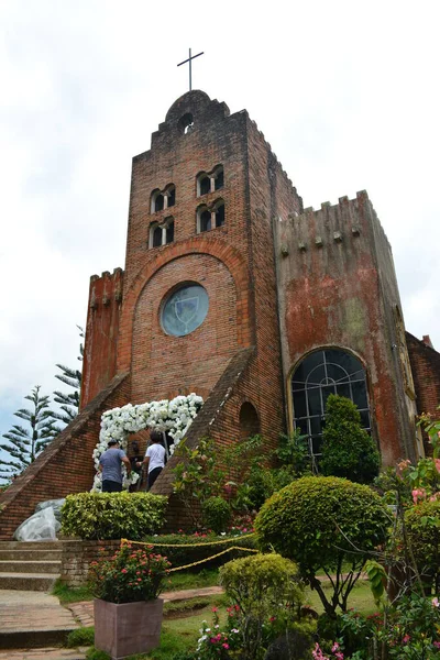Batangas May 2019年5月4日在菲律宾巴丹加斯的Nasugbu Nasugbu Batangas 改造教堂立面 — 图库照片