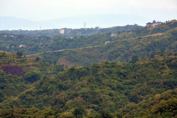 Vue Sur Montagne Avec Arbres Feuilles Pendant Journée Tagaytay Philippines — Photo