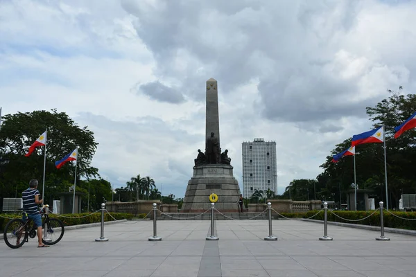 MANILA, PH - OCT 20 - Jose Rizal heykeli Rizal parkında 20 Ekim 2018, Manila, Filipinler.