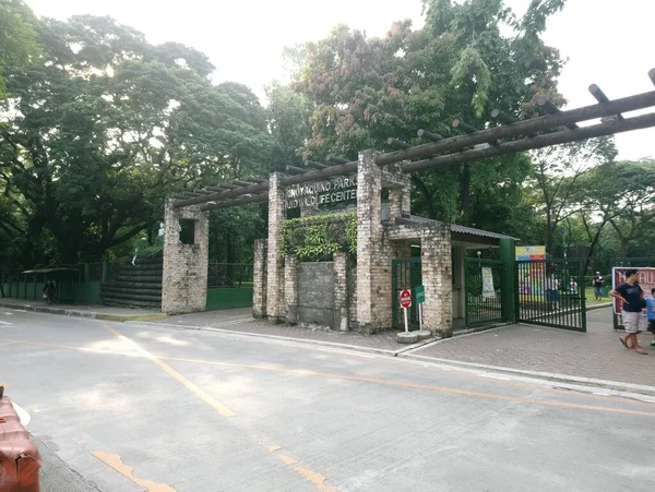 Quezon City Oct Ninoy Aquino Parks Wildlife Entrance Gate Facade — Stock Photo, Image