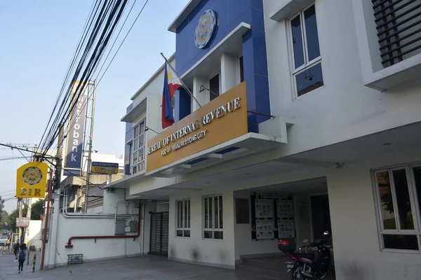 曼都龙 Oct 2018年10月6日在菲律宾曼德勒永市的国内收入立面局 — 图库照片