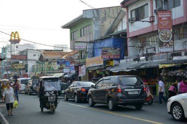 MANDALUYONG, PH-OCT 6 - Barangka Drive Caddesi 6 Ekim 2018, Mandaluyong, Filipinler.
