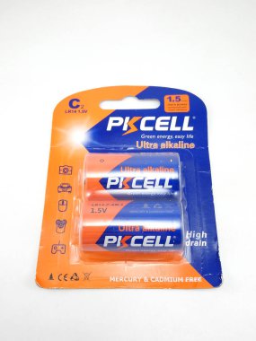 MANILA, PH - SEPT 7 - Pk hücre alkalin bataryası c2 7 Eylül 2020, Manila, Filipinler.