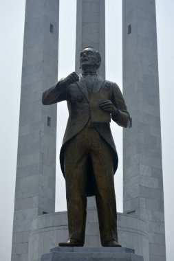 QUEZON ŞEHRİ, PH-OCT 6 - Manuel Quezon heykeli Quezon Anıt Çemberi 'nde 6 Ekim 2018, Quezon City, Filipinler.