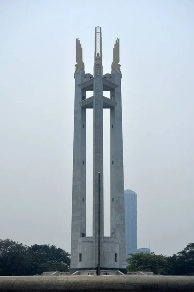Quezon City Oct Quezon Memorial Circle Obelisk Monument Tower October — Fotografia de Stock