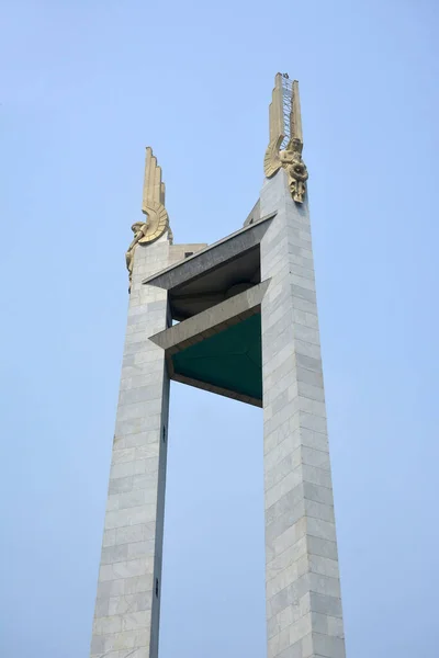Quezon City Oct Quezon Herdenkingscirkel Obelisk Monument Toren Oktober 2018 — Stockfoto
