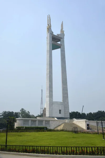 Quezon City Oct Quezon Herdenkingscirkel Obelisk Monument Toren Oktober 2018 — Stockfoto