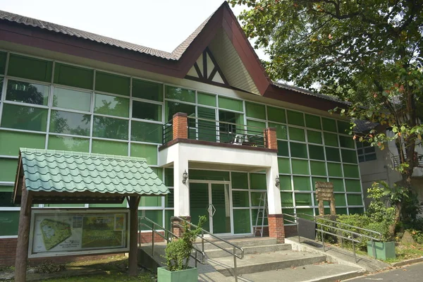 Quezon City Oct Ninoy Aquino Parks Und Wildlife Office Fassade — Stockfoto