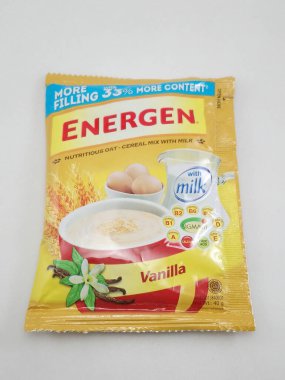 MANILA, PH - SEPT 7 - 7 Eylül 2020 tarihinde Manila, Filipinler 'de süt vanilyalı enerji gevreği karışımı.