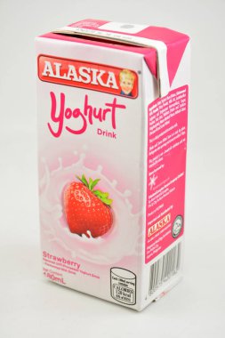 MANILA, PH - SEPT 10 - Alaska çilekli yoğurt 10 Eylül 2020, Manila, Filipinler.