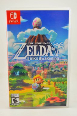 MANILA, PH - SEPT 10 - Zelda 10 Eylül 2020 tarihinde Manila, Filipinler 'de uyanan nintendo anahtar kartuşu kutusu bağlantıları.