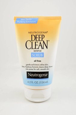 MANILA, PH - SEPT 10 - Nörojena 10 Eylül 2020 tarihinde Manila, Filipinler 'de petrolü temizledi.