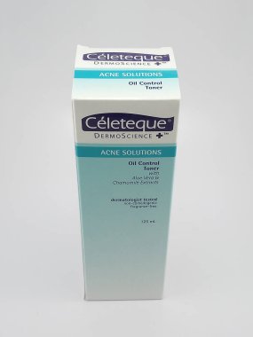 MANILA, PH - SEPT 21 - Celeteque dermoscience akne çözümleri Aloe vera ve papatya özlü yağ kontrol toneri 21 Eylül 2020 tarihinde Manila, Filipinler.