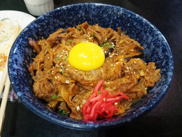 Rundvlees Gyudon Met Rijst Plaats Kom Japanse Keuken Serveren Restaurant — Stockfoto