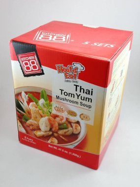 MANILA, PH - SEPT 22 - Mutfak 88 Tayland tom mantar çorbası 22 Eylül 2020, Manila, Filipinler.