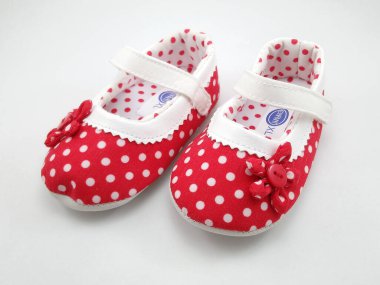 MANILA, PH - SEPT 24 - Enfant kırmızı polka 24 Eylül 2020 