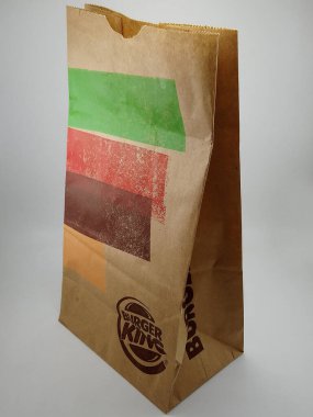 MANILA, PH - SEPT 24 - Burger King kahverengi kesekağıdı 24 Eylül 2020, Manila, Filipinler.