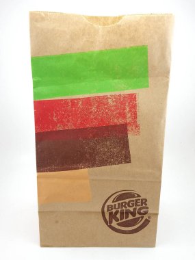 MANILA, PH - SEPT 24 - Burger King kahverengi kesekağıdı 24 Eylül 2020, Manila, Filipinler.