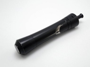 MANILA, PH - SEPT 25 - Vape boru çubuğu metali 25 Eylül 2020 tarihinde Manila, Filipinler.