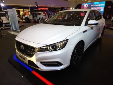 MANDALUYONG, PH - MAR 3 - Morris MG 6 'yı 3 Mart 2019' da Mandaluyong, Filipinler 'de garaja koydu.