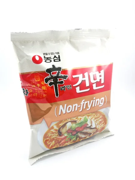 Manila Sept Nongshim Non Frying Ramen Noodles Вересня 2020 Року — стокове фото