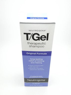 MANILA, PH - OCT 10 - Nörojena t jel tedavi şampuanı 10 Ekim 2020, Manila, Filipinler.