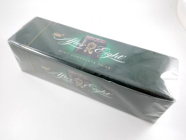 MANILA, PH - OCT 14 - 14 Ekim 2020 'de Manila, Filipinler' de sekiz naneli çikolata inceltmesinden sonra Nestle.