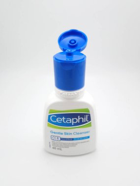 MANILA, PH - OCT 14 - Cetaphil nazik cilt temizleyici yüz ve vücut 14 Ekim 2020 tarihinde Manila, Filipinler.