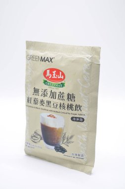 22 Şubat 2025 tarihinde Manila, Filipinler 'de Manila' da, MANILA, PH-FEB 22 - Yeşil Maksimum Şekersiz Kırmızı kinoa ve ceviz gevreği ile kara soya fasulyesi eklendi. Greenmax Tayvan 'da bir yemek üreticisi..