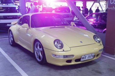 PARANAQUE, PH - SEPT 7 - Porsche 911, 7 Eylül 2025 tarihinde Filipinler 'in Paranaque kentinde Vinfast kamu otomobili buluşmasında. VCCM, Filipinler 'de düzenlenen bir otomobil yarışması..