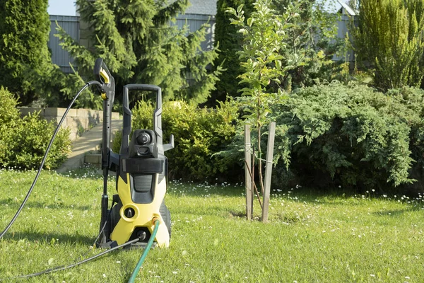 Mini Laveuse Pression Pour Nettoyage Voiture Dans Garant Été — Photo