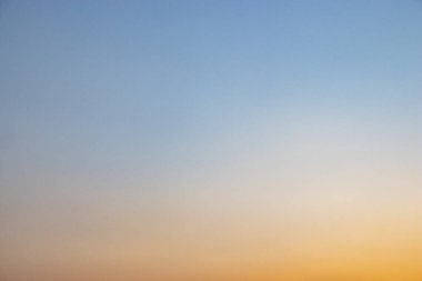 Sarı ve mavi renk berrak gökyüzü doku doğa arka plan