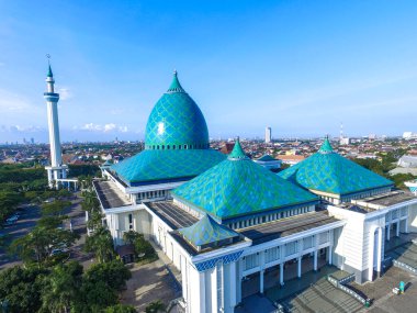 Surabaya Endonezya 17 Haziran 2020: Surabaya Endonezya 'daki Al Akbar Cami Merkezi