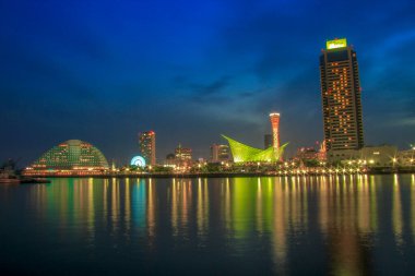 15 Mayıs 2018 Hyogo, Japonya: Kobe habor, Japonya akşam. Kobe Limanı bir alışveriş ve eğlence bölgesi.