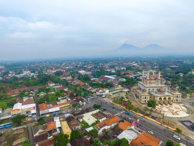 1 Aralık 2017 Klaten Endonezya: Panorama Havacılık El Aksa Camii Sabah