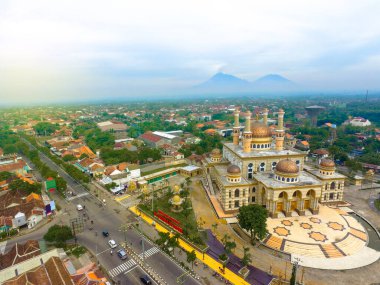 1 Aralık 2017 Klaten Endonezya: Panorama Havacılık El Aksa Camii Sabah