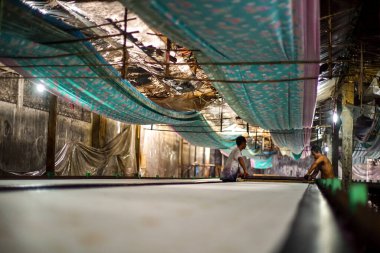 Surakarta, Endonezya - 7 Ağustos 2020: ünlü batik üretim süreci