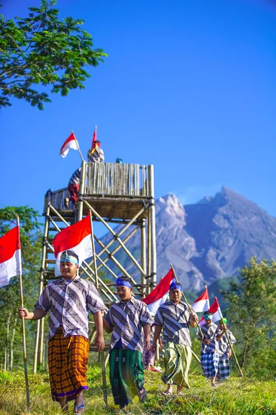 Yogyakarta Junho 2020 Jovens Usando Batik Custom Atribuindo Independência Dia — Fotografia de Stock