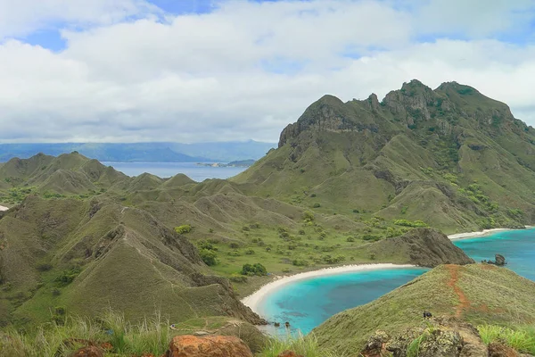 Malerische Aufnahme Der Wunderschönen Tropischen Padar Inselküste — Stockfoto