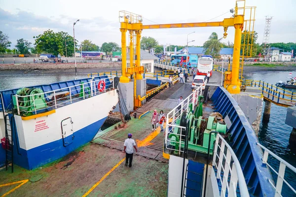 Lombok Indonesië Juni 2020 Ferry Schip Transprotation Haven Lombok Veerboten — Stockfoto