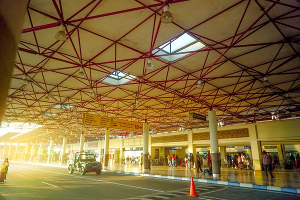 2018 Surabaya Indonesia June Passenger Waiting Checking Juanda International Airport — 스톡 사진