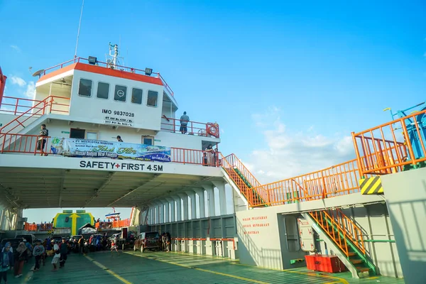 Bali Indonesia June 2018 Ferry Ship Prepare Departure Java Bali 图库照片