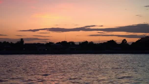 日落在泰国的河流 — 图库视频影像