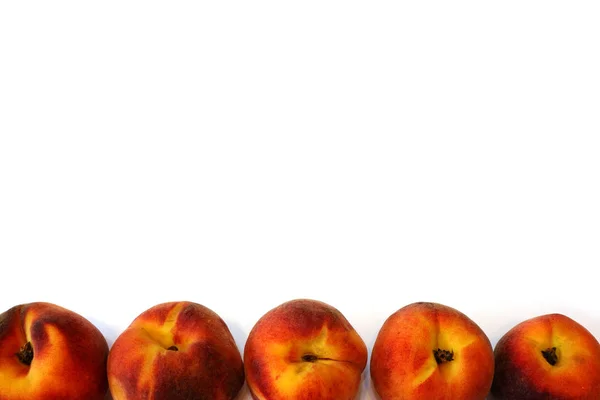 Einige Frische Saftige Pfirsiche Auf Weißem Hintergrund Ckose Mit Leerem — Stockfoto
