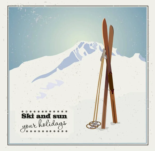 Vektorová zimní tematická šablona s dřevěnými staromódními lyžemi a tyčemi ve sněhu se zasněženými horami a jasnou oblohou na pozadí. Retro vypadá minimalistický lyžařský propagační plakát šablony — Stockový vektor