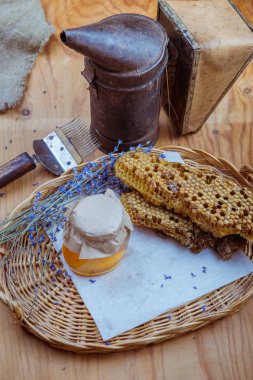 Petek, cam aranjman bal, arıcı için donatım